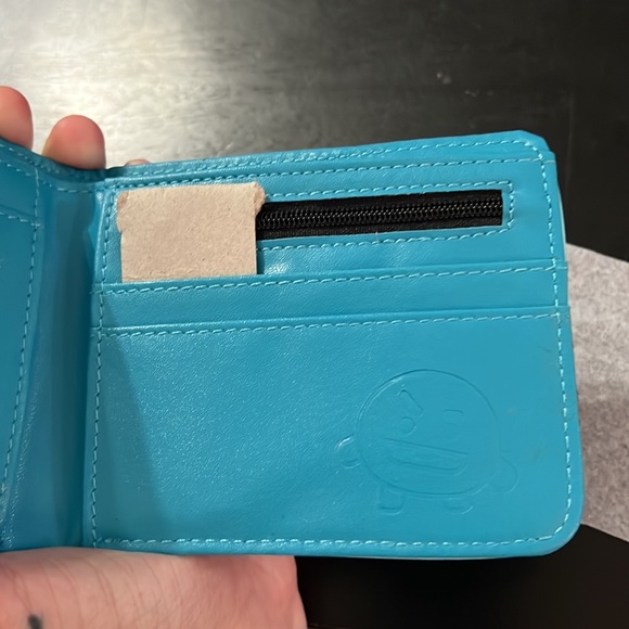 NWT BT21 Shooky Wallet! - Picture 5 of 6